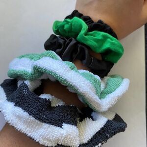 𝅺Set of 5 Scrunchies - Black Green White Stripe Microfiber